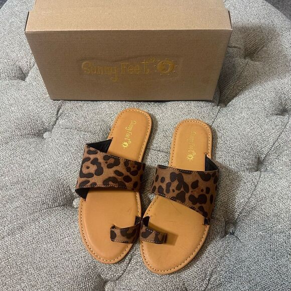 Leopard  Toe  Sandals - Picture 9 of 14